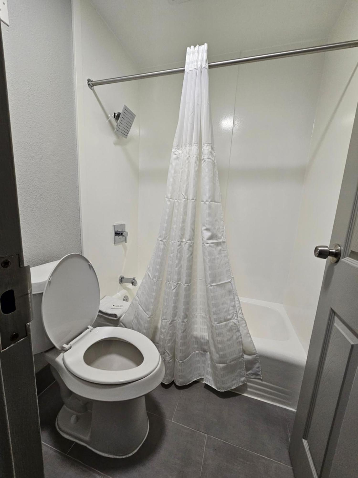 Baymont Inn & Suites CovingtonCovington  Szoba fotó